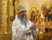 Митрополит Артемий призвал верующих помочь беженцам с Донбасса