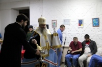 Митрополит Артемий поздравил с Рождеством Христовым пациентов военного клинического госпиталя