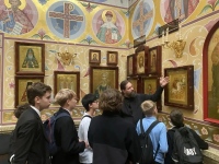 Активисты школьного отделения «Движения Первых» посетили семинарию и главный собор края