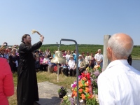 Священник принял участие в акции памяти в бывшем рыбацком поселке