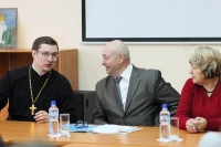 Взаимодействие священника и психиатра обсудили на крулом столе в Хабаровске