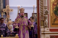 В канун Недели Торжества Православия митрополит Владимир совершил Всенощное бдение в Спасо-Преображенском соборе