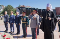 Священнослужители Хабаровской епархии приняли участие в возложении цветов к Вечному огню в память о воинах-дальневосточниках