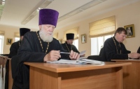 Правящий архиерей ознакомился с деятельностью отделов епархии за последние полгода