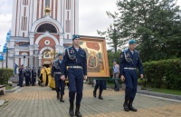 В день ВДВ в Хабаровске был совершен молебен и крестный ход