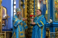 В праздник Успения Пресвятой Богородицы митрополит Артемий возглавил Литургию в Успенском соборе