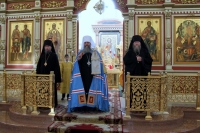 В Неделю 20-ю по Пятидесятнице митрополит Артемий совершил Божественную литургию в Спасо-Преображенском соборе