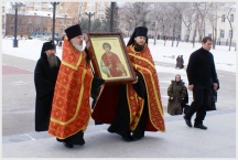 Прибытие в Хабаровск иконы с частицей мощей святого великомученика Пантелеимона (12 февраля 2009 года)