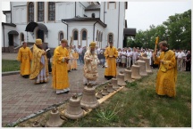 Освящение колоколов для звонницы кафедрального собора в Биробиджане (13 июня 2010 года)