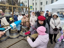Хабаровская епархия познакомила хабаровчан с духовной ценностью Дня народного единства в ходе миссионерской акции. 4 ноября 2025 г.