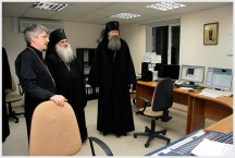 Архиепископ Хабаровский и Приамурский Марк посетил Информационно-издательский центр Екатеринбургской епархии (22 декабря 2010 года)