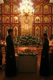 Ночная служба у мощей святителя Николая в г.Хабаровске (9-10 октября 2006 года)